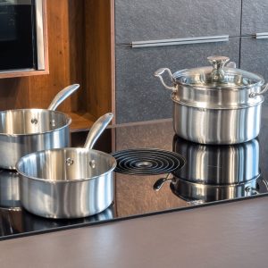 batterie "petite vapeur" 5 pièces full inox avec son couvercle tous feux dont induction