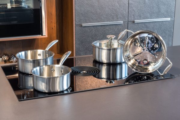 batterie "petite vapeur" 5 pièces full inox avec son couvercle tous feux dont induction